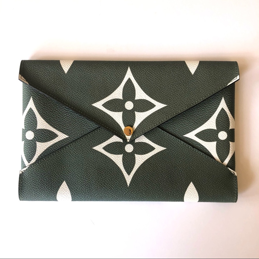 Louis Vuitton Kirigami Large Pouch Giant Monogram